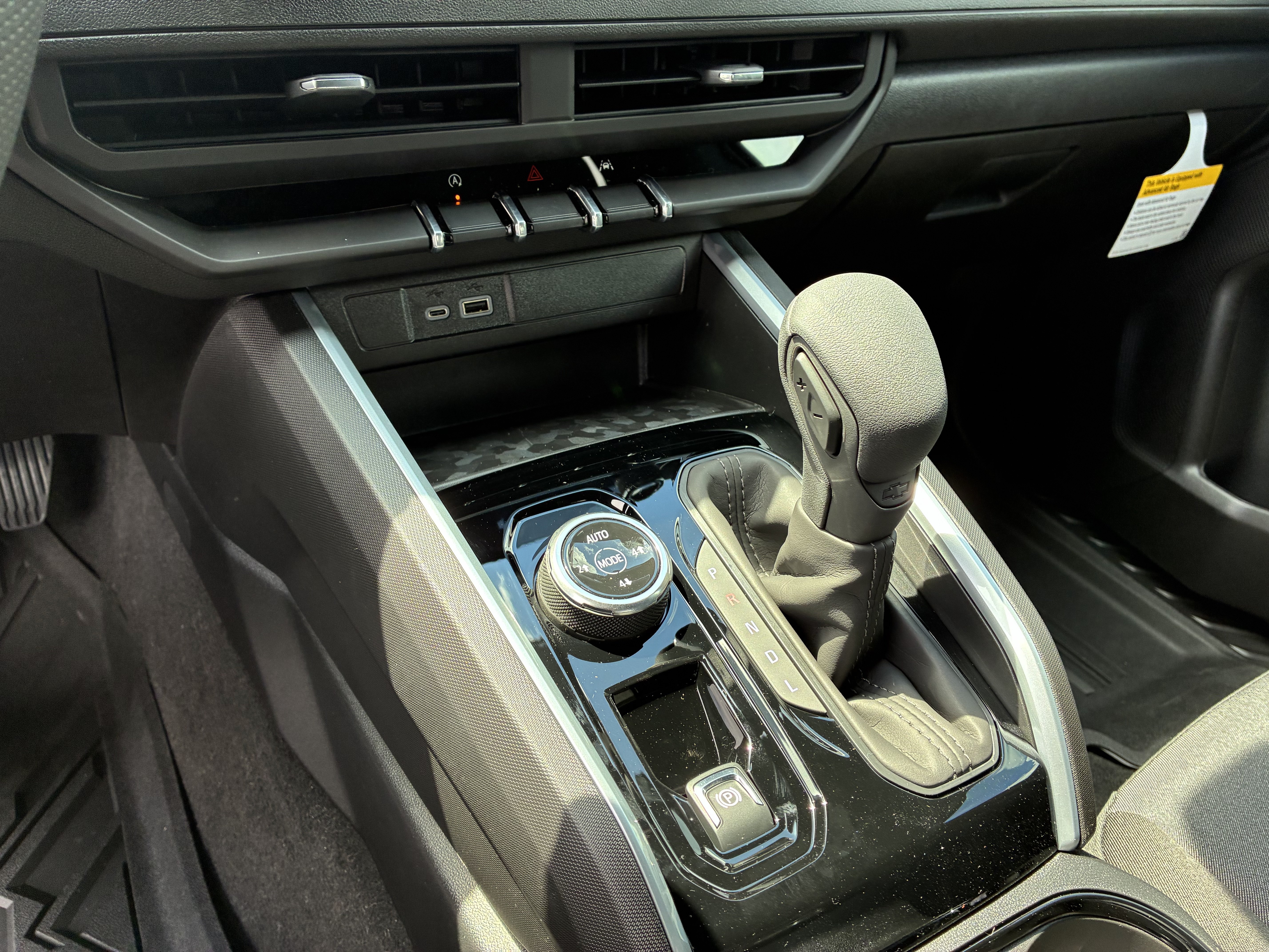 New 2026 Chevrolet Colorado Trail Boss AWD/4WD image 34