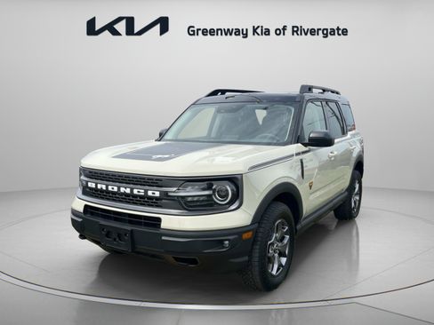 Used 2024 Ford Bronco Sport Badlands w/ Premium Package AWD/4WD image 3