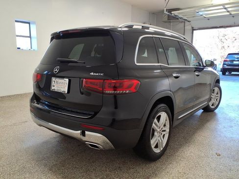 Used 2021 Mercedes-Benz GLB 250 4MATIC image 4