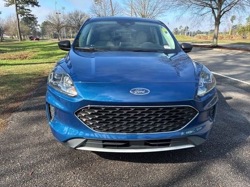 Used 2022 Ford Escape SE image 8