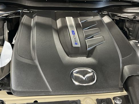 Used 2025 MAZDA CX-70 Plug-In Hybrid w/ Premium Plus AWD/4WD image 28
