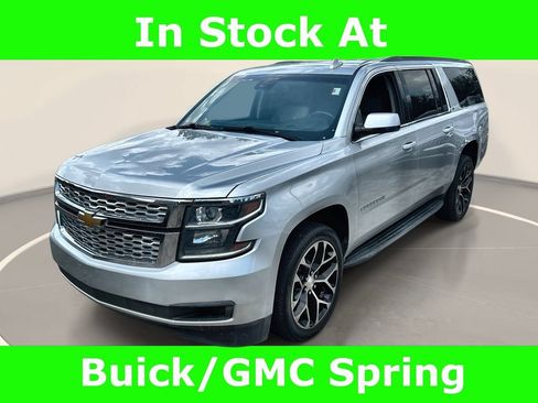Used 2018 Chevrolet Suburban LT RWD image 1