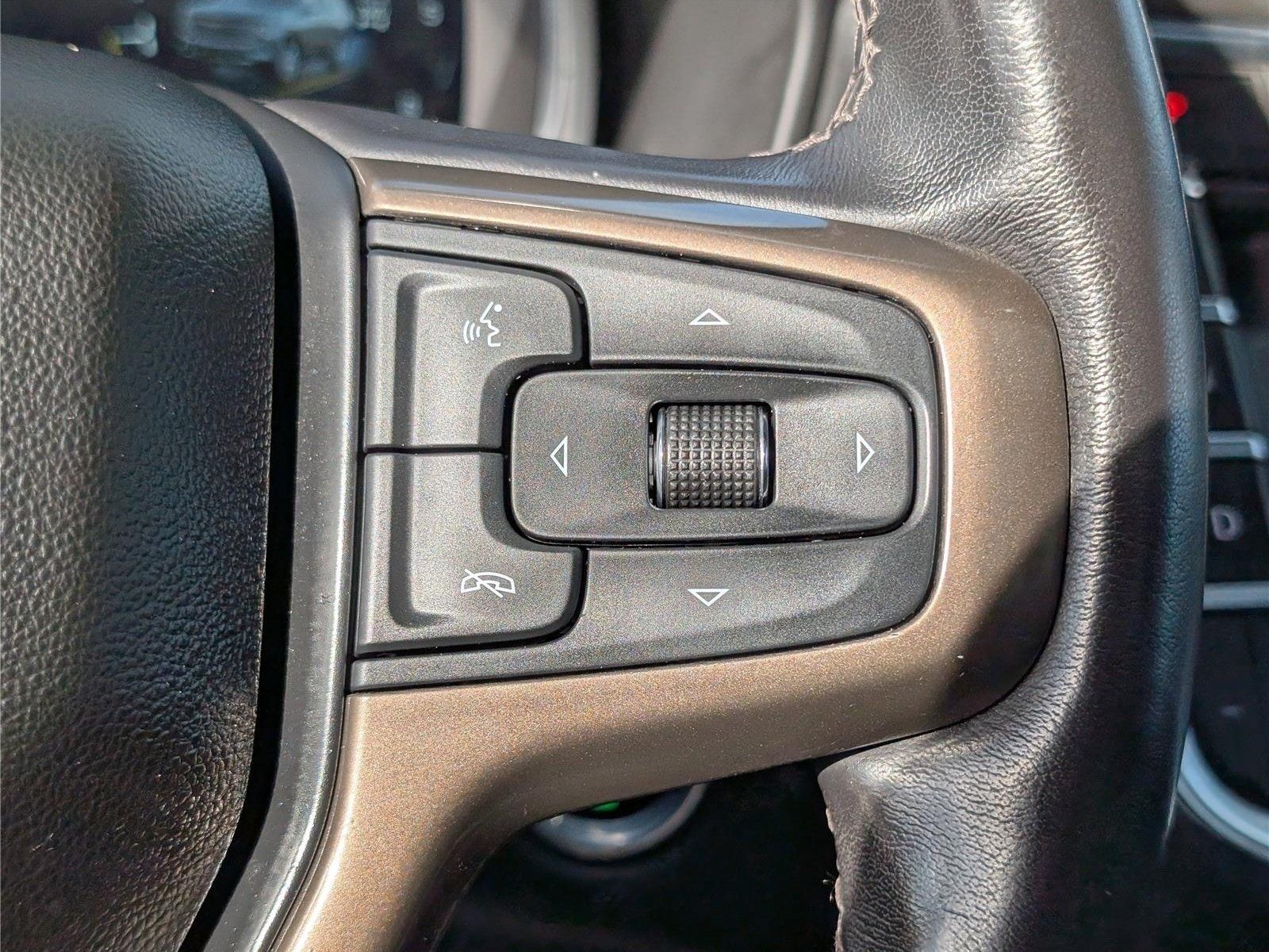 Used 2023 Chevrolet Suburban High Country w/ Advanced Technology Package AWD/4WD image 29