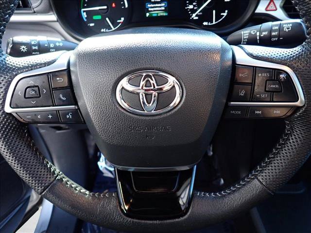 Used 2023 Toyota Sienna XSE AWD/4WD image 20