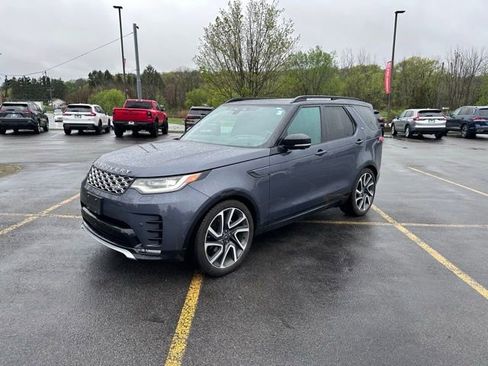 Used 2024 Land Rover Discovery Metropolitan Edition AWD/4WD image 7