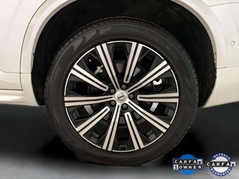 Used 2025 Volvo XC90 B6 Plus image 32