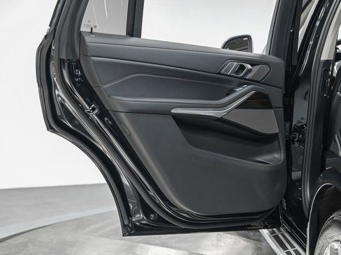 Used 2026 BMW X7 xDrive40i image 26