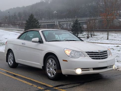 Used 2008 Chrysler Sebring Limited w/ Luxury Group image 1