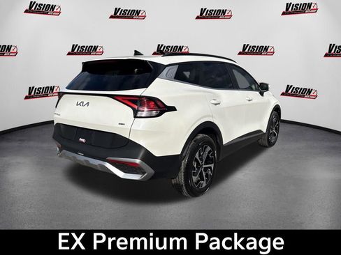 Certified 2025 Kia Sportage EX w/ EX Premium Package AWD/4WD image 6