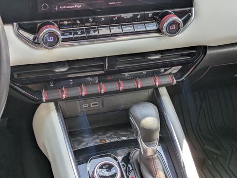 Certified 2023 GMC Canyon AT4X image 20