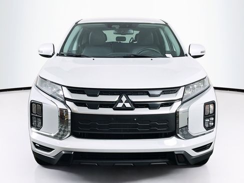 Used 2024 Mitsubishi Outlander Sport SE image 2