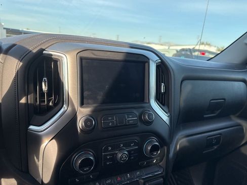 Used 2021 Chevrolet Silverado 1500 LT w/ Convenience Package II image 12