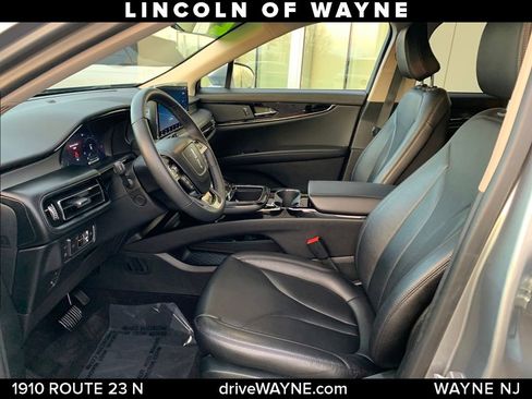 Certified 2022 Lincoln Nautilus AWD w/ Premium Package image 11