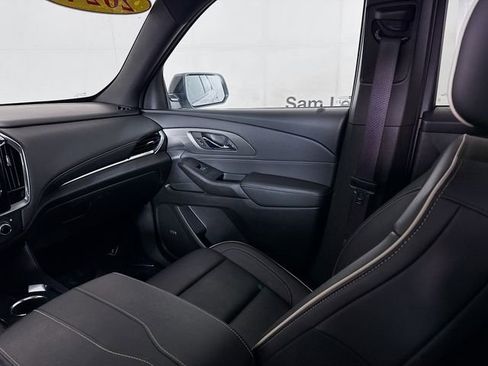 Used 2024 Chevrolet Traverse Premier w/ Redline Edition image 28