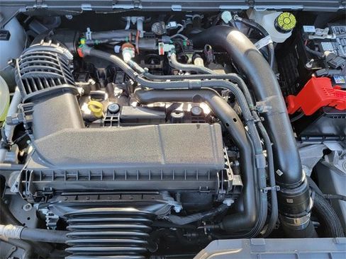 Certified 2025 Ford Maverick Tremor image 39