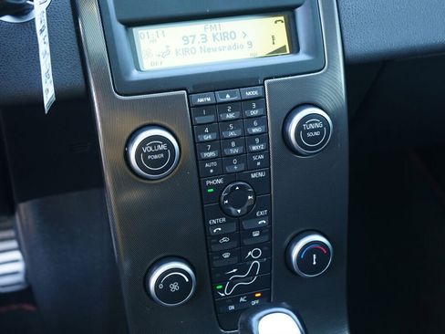 Used 2011 Volvo C30 T5 R-Design image 19