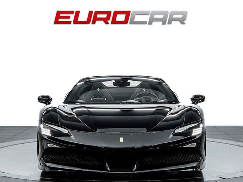 Used 2023 Ferrari SF90 Spider AWD/4WD image 10