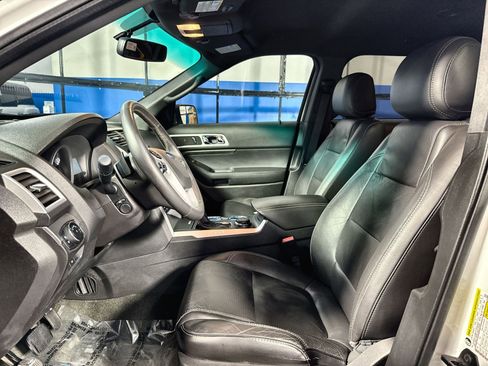 Used 2015 Ford Explorer Sport w/ Equipment Group 401A image 13