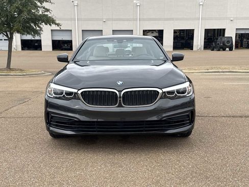 Used 2020 BMW 540i xDrive w/ Premium Package image 9