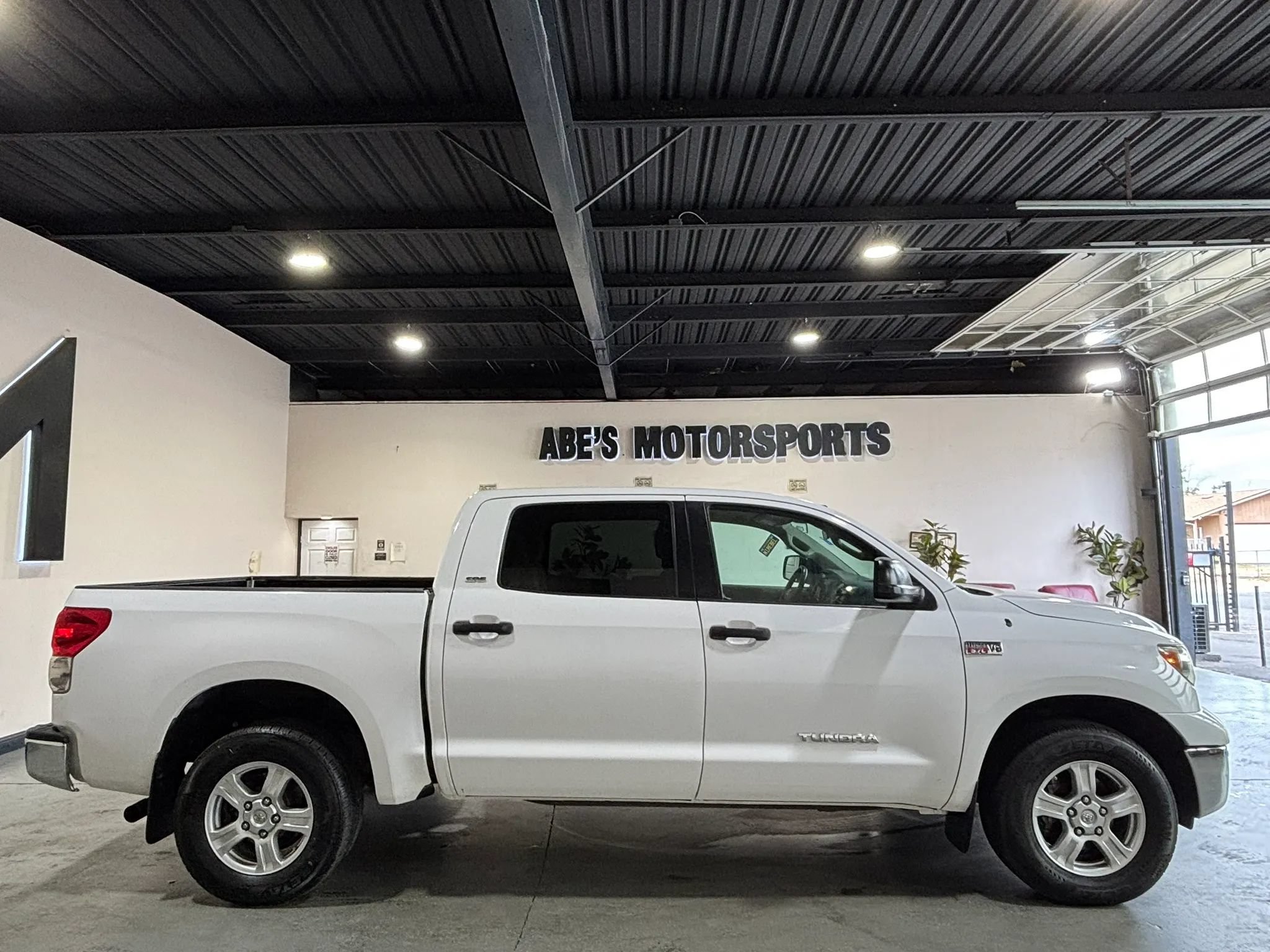 Used 2007 Toyota Tundra SR5 AWD/4WD image 7