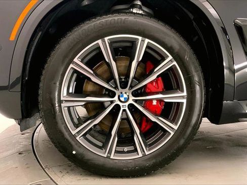 New 2026 BMW X5 xDrive40i w/ M Sport Package image 9