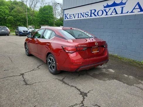 Used 2024 Nissan Sentra SV image 9