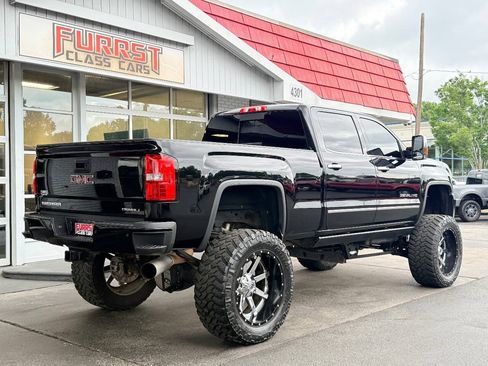Used 2015 GMC Sierra 2500 Denali w/ Duramax Plus Package AWD/4WD image 3