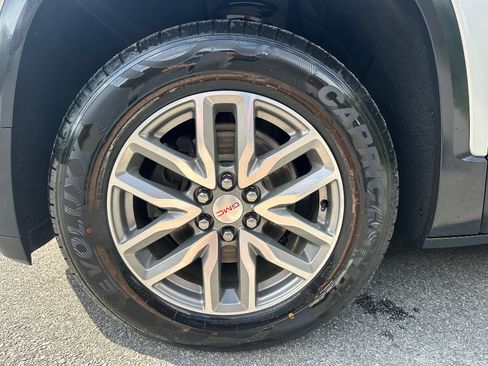 Used 2018 GMC Acadia SLE FWD image 31