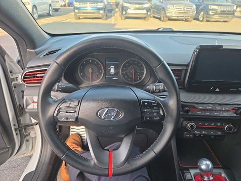 Used 2020 Hyundai Veloster Turbo R-Spec FWD image 18