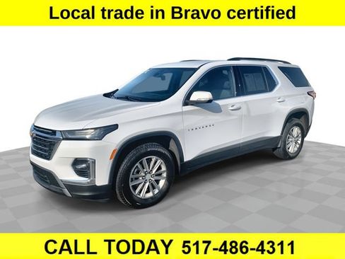 Certified 2023 Chevrolet Traverse LT FWD image 1