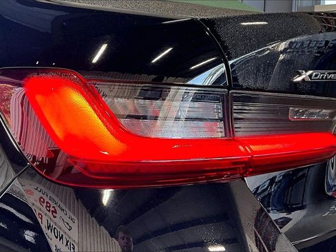 Used 2024 BMW 330e xDrive image 19