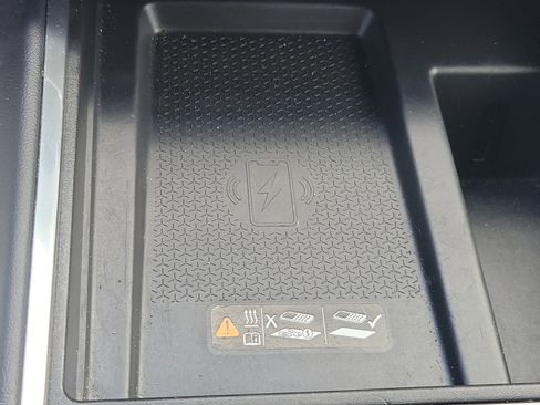 Used 2025 GMC Acadia Elevation image 28