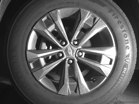 Used 2025 Chevrolet Equinox LT image 12