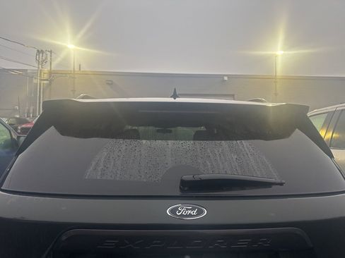 Used 2022 Ford Explorer Timberline image 5