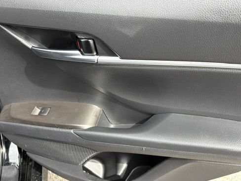 Used 2022 Toyota Camry LE FWD image 22
