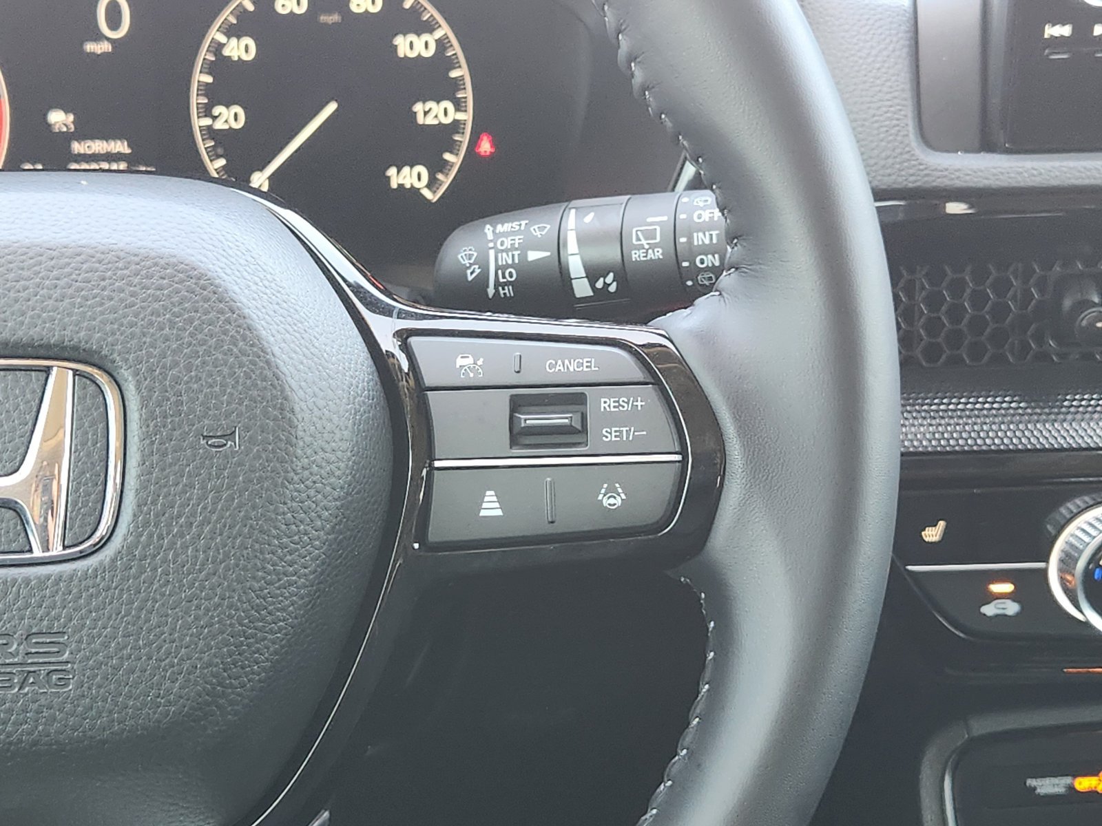Used 2025 Honda CR-V EX-L image 32