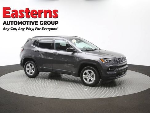 Used 2024 Jeep Compass Latitude AWD/4WD image 46