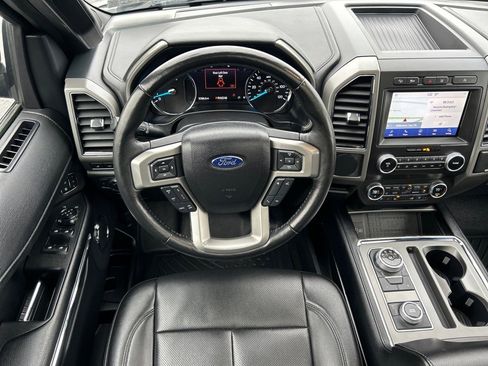 Used 2021 Ford Expedition Max XLT image 5