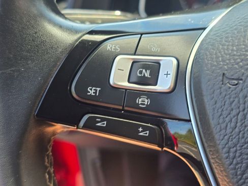 Used 2021 Volkswagen Jetta SE image 27