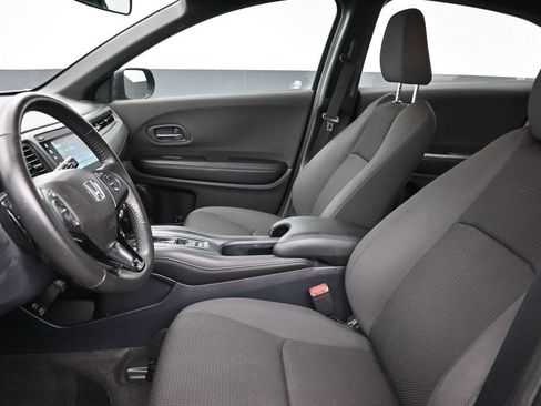 Used 2020 Honda HR-V Sport image 11