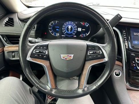 Used 2019 Cadillac Escalade Luxury AWD/4WD image 33