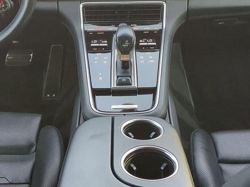 Used 2019 Porsche Panamera GTS image 20