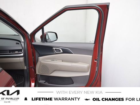 New 2026 Kia Carnival image 15