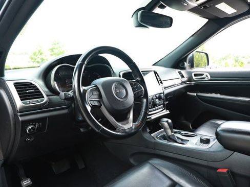 Used 2020 Jeep Grand Cherokee Limited AWD/4WD image 27