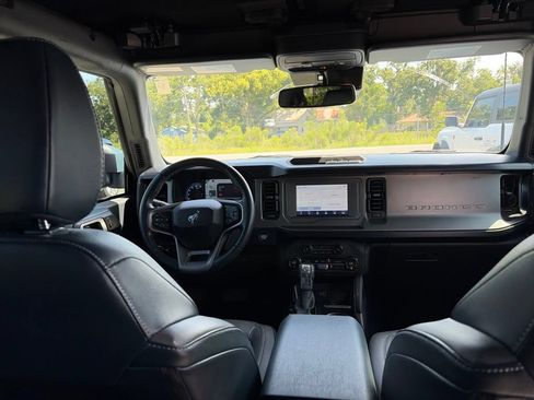 Used 2023 Ford Bronco Outer Banks AWD/4WD image 16