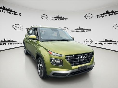 Used 2023 Hyundai Venue SEL w/ Cargo Package image 9