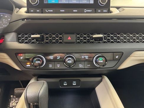 New 2025 Honda Accord SE image 33