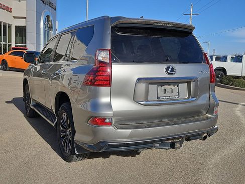 Used 2020 Lexus GX 460 Premium image 3