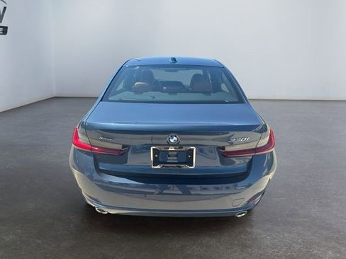 Used 2025 BMW 330i xDrive Sedan w/ Premium Package image 15