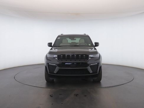 New 2026 Jeep Grand Cherokee Limited w/ Limited Altitude Package AWD/4WD image 24